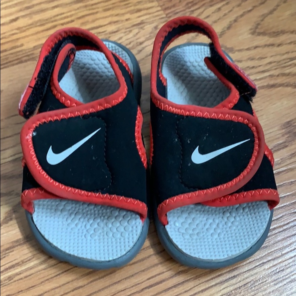 Nike baby sandals
